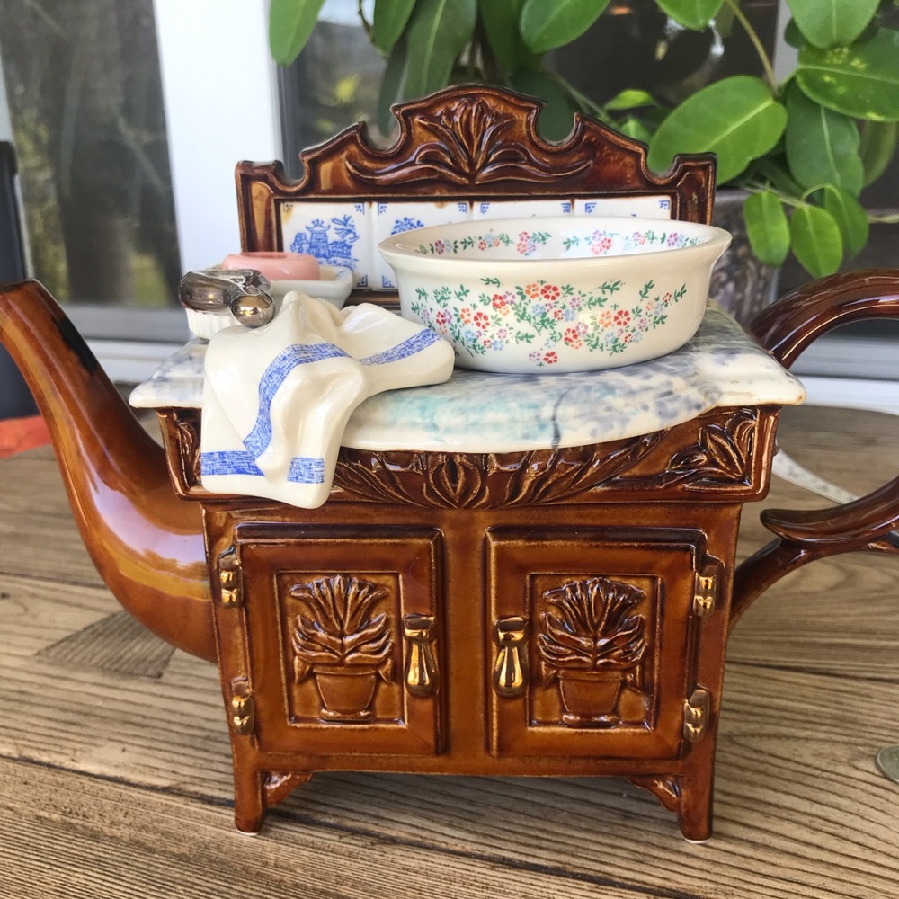 Vintage Paul Cardew Ceramic Miniature Garden Potting Bench Made in Englan